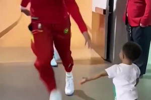 奧尼爾：這種機會我怎么會錯過？NBA球員們的暖心時刻！