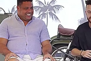 大羅的鐘擺過人真太傷腿了，膝蓋上有一條巨大的傷痕??