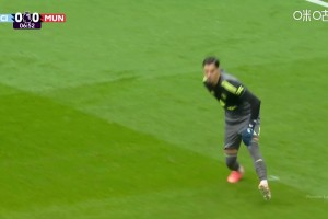 嚇人！巴因德爾門前停球停大險送禮！詹?。航裉觳幌肟闯奘д`！