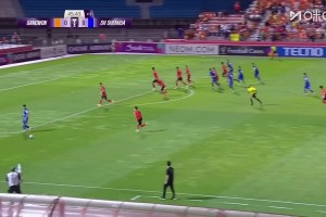 妙啊??高天意快發(fā)任意球助攻特謝拉破門，申花1-0領(lǐng)先