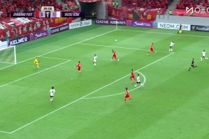 海港后點無人盯防，對手輕松破門！海港0-2落后神戶