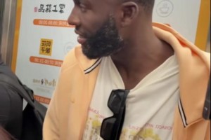 追夢剛剛落地，場上兇悍，場下靦腆