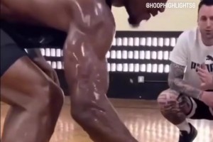 大魔王！球迷惡搞：你們休賽期隨便訓(xùn)練，約老師的狂歡還沒結(jié)束！