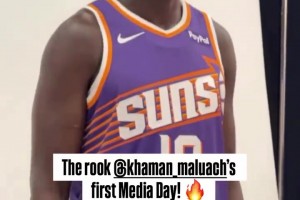 楊瀚森的好哥們！馬盧阿奇身穿太陽球衣拍攝定妝照，笑容滿面