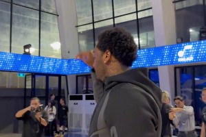 基本功還在！發(fā)福的沃爾中國行三分輕松連續(xù)飚中