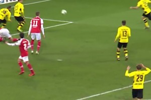 老對手了！多特蒙德客場對陣美因茨精選進球！