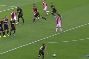 預(yù)熱！國(guó)米官推曬藍(lán)黑軍團(tuán)上次遇到布拉格斯拉維亞時(shí)巴雷拉的進(jìn)球