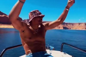 深得老流氓的喜愛！年輕的芬利單挑喬丹！