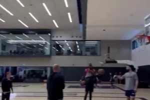 彈無虛發(fā)！太陽科林訓練連進15記三分！