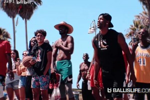 這身材真是太勁爆了！霍華德此前的街頭扣籃秀！