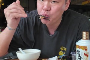 朱芳雨：NBA比賽節(jié)奏比CBA快太多了，楊瀚森第一節(jié)就心肺拉滿了！