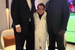和姚明與成龍合影！奧尼爾曬視頻：一個時代的同框，老友相見格外開心