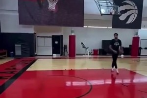 簡直是醫(yī)學(xué)奇跡！跟腱撕裂5個月的塔圖姆，現(xiàn)在已經(jīng)可以暴扣了！