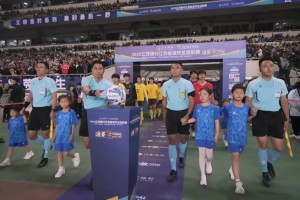 決戰(zhàn)時刻??！馬寧率領(lǐng)南通隊和泰州隊步入南京奧體中心