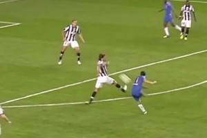 百看不厭！奧斯卡當(dāng)年面對皮爾洛轉(zhuǎn)身直轟死角！太瀟灑了！