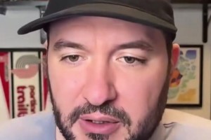 隊(duì)記談楊瀚森：我不認(rèn)為他會(huì)打發(fā)展聯(lián)盟，那里沒有高水平內(nèi)線！