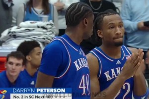 頭腦冷靜的得分殺手！狀元大熱皮特森面對(duì)北卡砍下22分集錦！