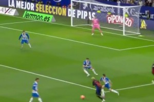 硬捧？球迷質(zhì)疑亞馬爾進(jìn)球提名普斯卡什：這種球安東尼有10個(gè)