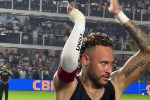 大肚腩減去不少??！內(nèi)馬爾賽后脫衣謝場，這身材如何？