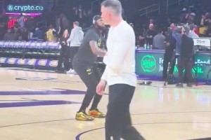 記者談楊瀚森賽季任務(wù)：球隊(duì)想讓他在發(fā)展聯(lián)盟熟悉新環(huán)境和文化！