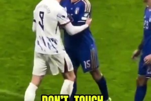 初生牛犢不怕虎??！實拍：國米“三?！庇矂偣m德為隊友擋事