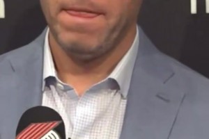 開拓者總裁此前：選中小楊后運(yùn)營(yíng)數(shù)據(jù)暴漲，一直在和火箭高管交流