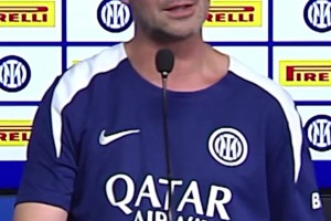 抬起頭來(lái)！齊沃：用微笑面對(duì)一切，努力讓自己變得更好??