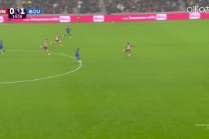 炸裂??！伯恩茅斯亞當斯40米吊射破門，打入賽季英超最遠進球