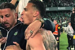 痞帥痞帥的！圓神來到貝蒂斯這氣質(zhì)也是上來了??