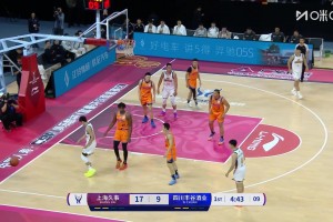 ??NBA蓋帽王降維打擊！懷特塞德大帽CBA榜眼，觀感太兇殘了！