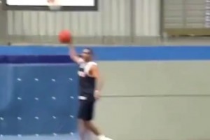 加內(nèi)特2000年美國隊內(nèi)單挑 ！不敢想象巔峰狼王有多可怕??