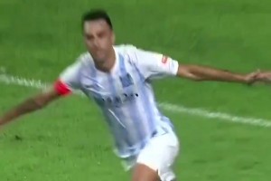 妙筆生花！重溫扎哈維插花腳進(jìn)球絕殺