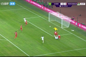 法比奧發(fā)飆！法比奧打門制造混亂，隨后補射先下一城